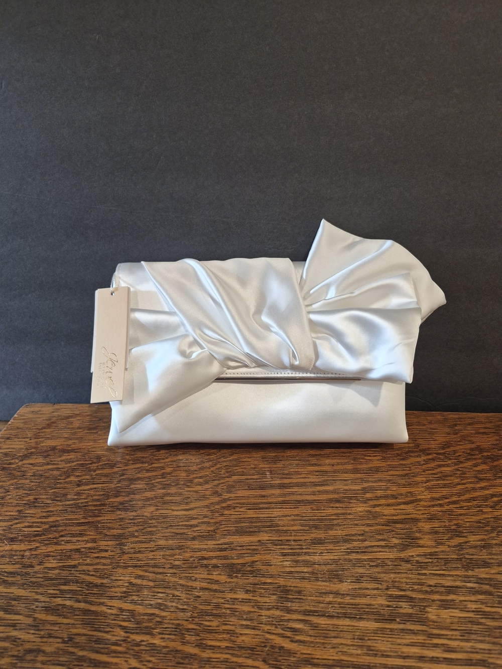 Jewel Badgley Mischka Delilah Handtied Bow Envelope Clutch